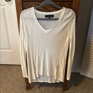 Women's Rag and Bone White Textured V-Neck Long Sleeve Top